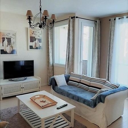 Appt Cosy 65 M2 Coeur De Ville A 150 M De La Plage Royan Exterior foto