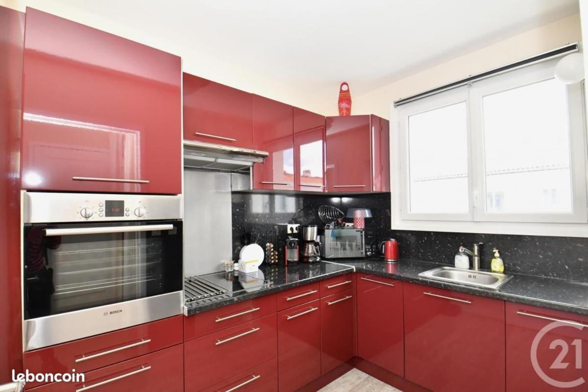 Appt Cosy 65 M2 Coeur De Ville A 150 M De La Plage Royan Exterior foto